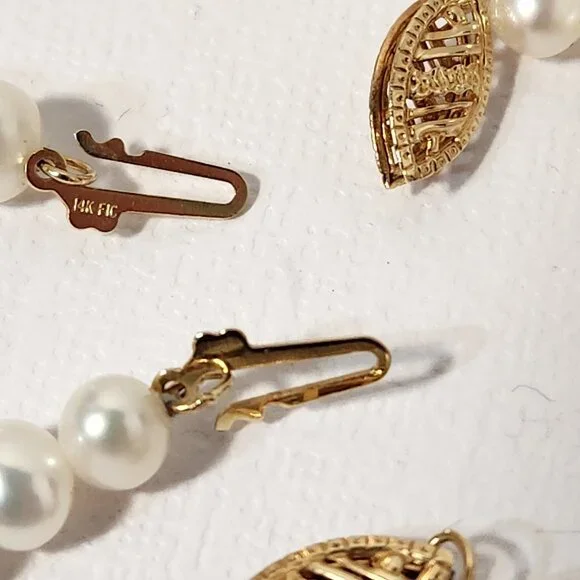 14K Pearl Necklace Bracelet & Earrings Complete Set Vintage Mint Peridot Avon - Picture 5 of 11